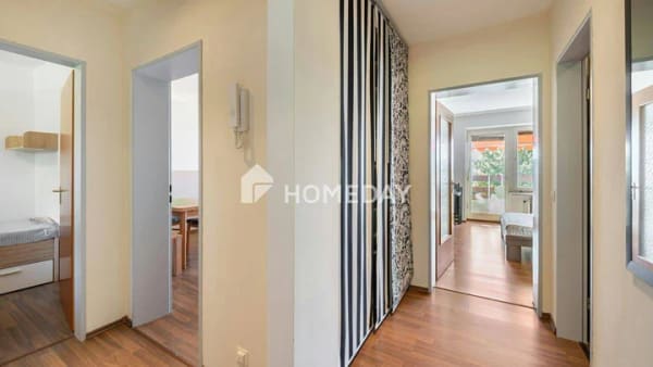 Immobilie in Bad Teinach-Zavelstein - Wohnen im Grünen: Gepflegte Drei-Zimmer-Wohnung mit Loggia und Stellplatz - Bild 4