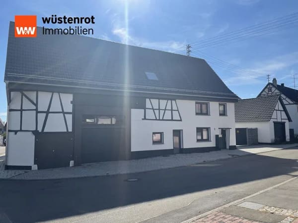 Immobilie in Leibertingen - Historischer Charme trifft modernes Wohnen – liebevoll kernsanierte Hofstelle mit Nebengebäude - Bild 0