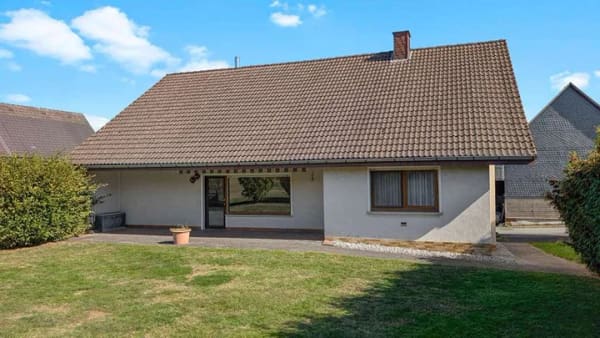 Immobilie in Battenberg - Gepflegtes Einfamilienhaus // Wohnkomfort, Landleben und Lebensqualität - Bild 4