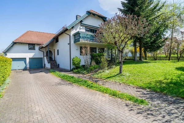 Immobilie in Gilching - Viel Raum für die Familie - Einfamilienhaus mit Mehrgenerationenpotenzial in Geisenbrunn - Bild 1