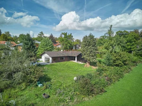 Immobilie in Icking - Bungalow in Icking – Bergblick, großes Grundstück, interessanter Preis - Bild 1