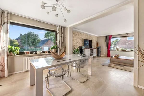 Immobilie in Syke - Gepflegtes Mehrfamilienhaus mit 3 Wohneinheiten auf ca. 1.000 m² Grundstück - Bild 1