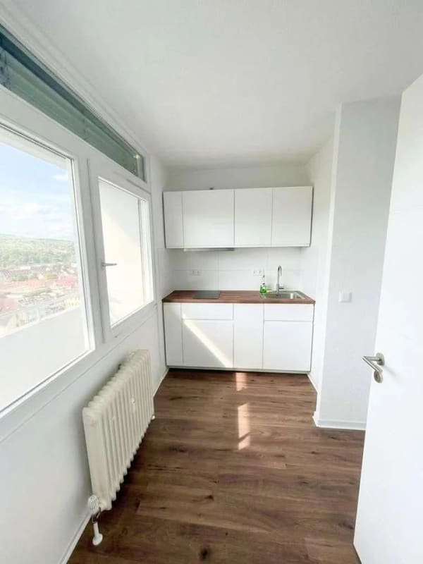 Immobilie in Lörrach - 5,6 % RENDITE | 1-ZI-WOHNUNG ZENTRUM LÖRRACH | MODERNISIERT | LEERSTEHEND & DIREKT VERMIETBAR - Bild 2