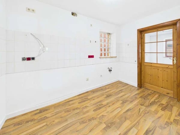 Immobilie in Breitengüßbach - Charmante 2,5-Zimmer-Wohnung mit Stellplatz und guter Anbindung - Bild 3