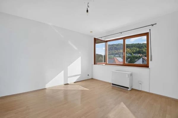 Immobilie in Keltern - Helle 3,5-Zimmer-Wohnung mit Balkon, Garage und viel Platz in ruhiger Lage - Bild 3