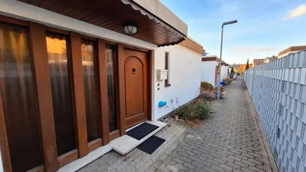 Immobilie in Neulußheim - Provisionsfrei: Split-Level-Bungalow mit Potenzial in Neulußheim - Bild 0
