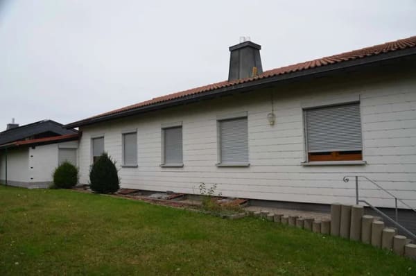 Immobilie in Marktleugast -  Einfamilienhaus mit viel Platz in Marktleugast - Bild 1
