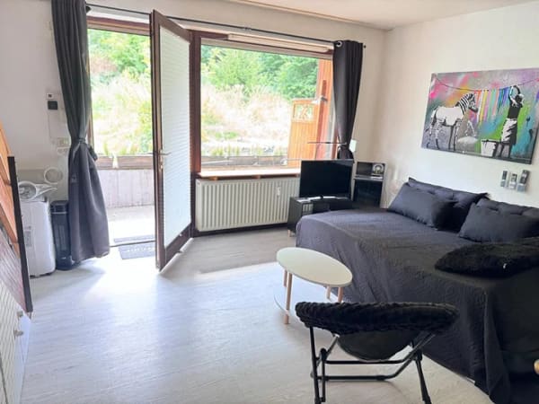 Immobilie in Hellenthal - Apartment mit Waldblick-Terrasse, Balkon und Gartennutzung - Bild 0