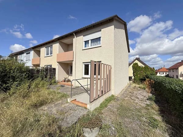 Immobilie in Bad Wimpfen - Modernisierungsbedürftiges Reihenendhaus in attraktiver Lage von Bad Wimpfen - Bild 2