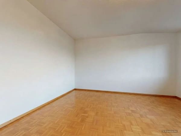 Immobilie in Marburg - Dachgeschosswohnung mit Balkon und Schlossblick in gepflegtem Ambiente - Bild 3