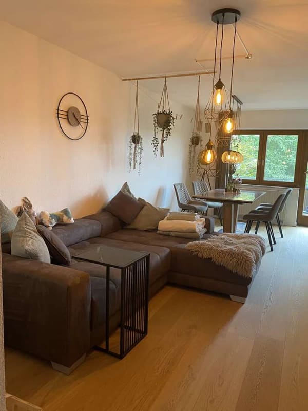 Immobilie in Pfedelbach - Exklusive 2-Zimmer-Wohnung mit Balkon und Einbauküche und Pkw Stellplatz - Bild 3