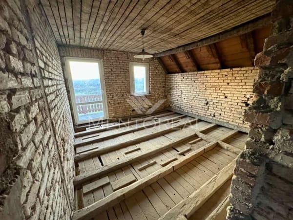 Immobilie in Naumburg (Saale) - Entkerntes Einfamilienhaus in Top-Hanglage mit unverbaubarem Blick - Bild 4