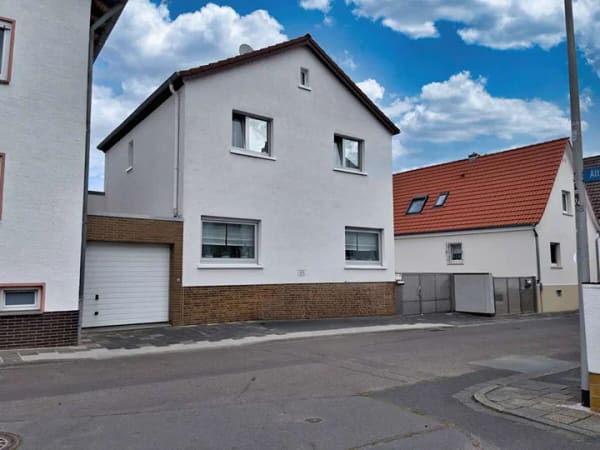 Immobilie in Groß-Zimmern - Gepflegtes Einfamilienhaus mit Wintergarten und Sauna in Groß-Zimmern - Bild 1