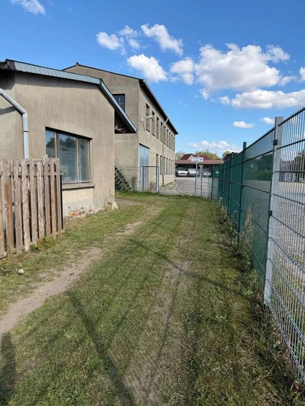 Immobilie in Carlow - Einfamilienhaus 127 m2 & Halle 140 m2 - Bild 2
