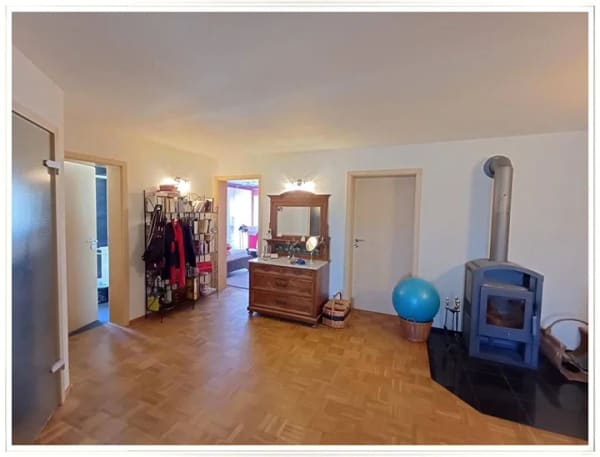 Immobilie in Schmiechen - Eine Wohnung wie ein Haus! 5-Zimmer-ETW m. Garage, Stellplatz, Dachterrasse in Schmiechen bei Mering - Bild 3