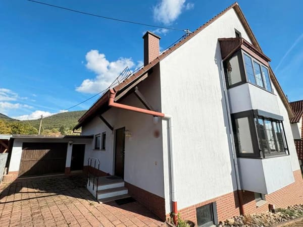 Immobilie in Dernbach - Zweifamilienhaus in bester Lage inkl. bereits vermieteter Wohnung - Bild 0