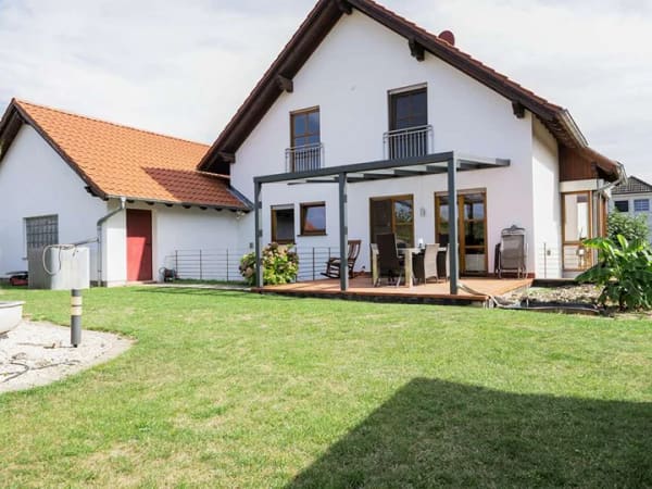 Immobilie in Wintersheim - Familientraum in idyllischer Feldrandlage – Einfamilienhaus mit ELW in Wintersheim - Bild 1