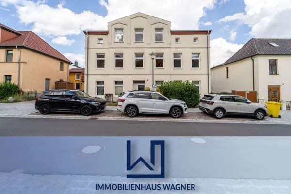 Immobilie in Bad Doberan - Leerstehende 2-Raum-Wohnung in einem Haus mit viel Altbaucharme - Bild 0