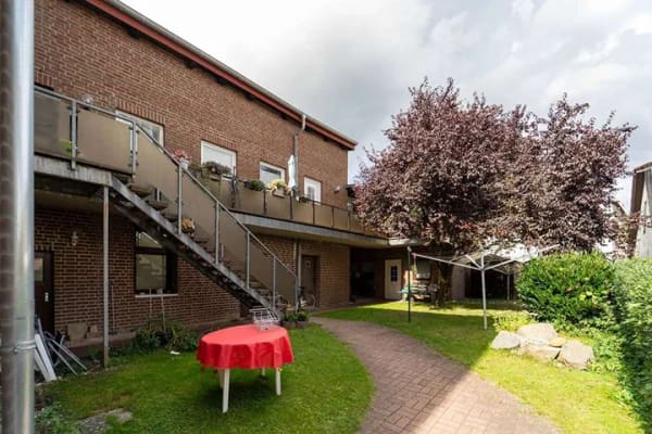 Immobilie in Bad Doberan - Leerstehende 2-Raum-Wohnung in einem Haus mit viel Altbaucharme - Bild 2