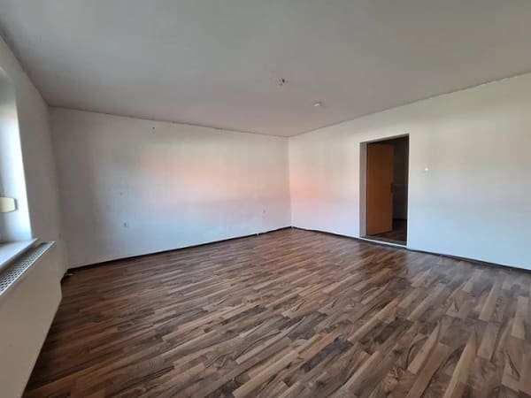 Immobilie in Friedland - Einfamilienhaus in idyllischer Dorflage mit pflegeleichtem Grundstück! - Bild 1