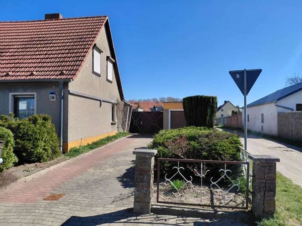 Immobilie in Kyritz - Liebevoll gepflegte Doppelhaushälfte mit Südausrichtung auf großem teilbaren Grundstück - Bild 0
