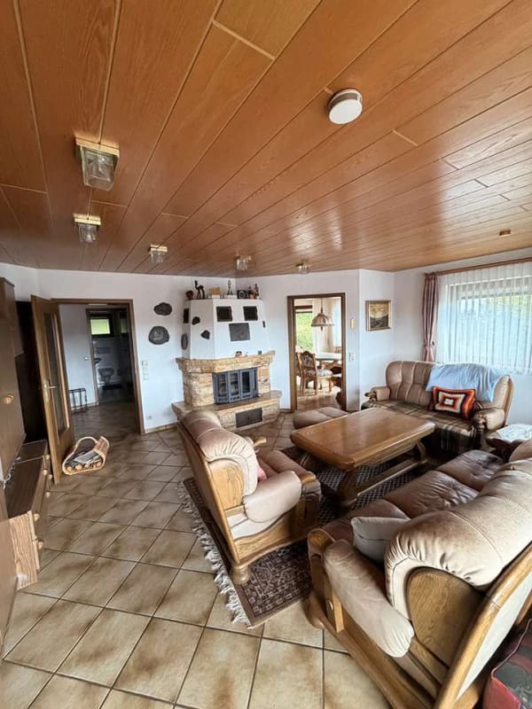 Immobilie in Oberboihingen - Wohnung in traumhafter Aussichtslage mit Garage & Ausbaupotential - Bild 2