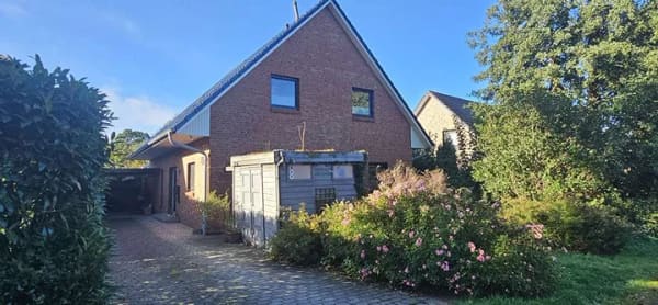 Immobilie in Klein Nordende - Großzügig geschnittenes Einfamilienhaus mit 5 Zimmern in Klein Nordende - Bild 0