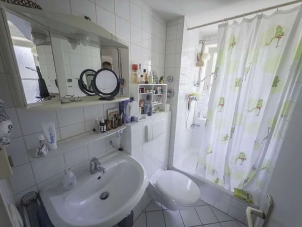 Immobilie in Augsburg - Provisionsfreie 2,5-Zimmer-Wohnung mit hohem Entwicklungspotenzial  - Bild 4