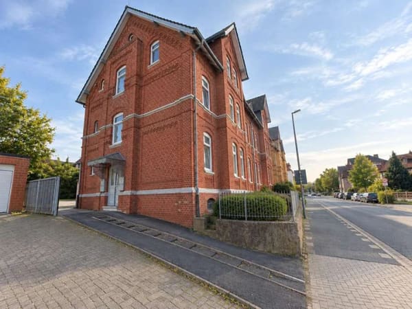 Immobilie in Northeim - Gepflegte Doppelhaushälfte mit drei Wohneinheiten und Ausbaupotenzial in zentraler Lage - Bild 3