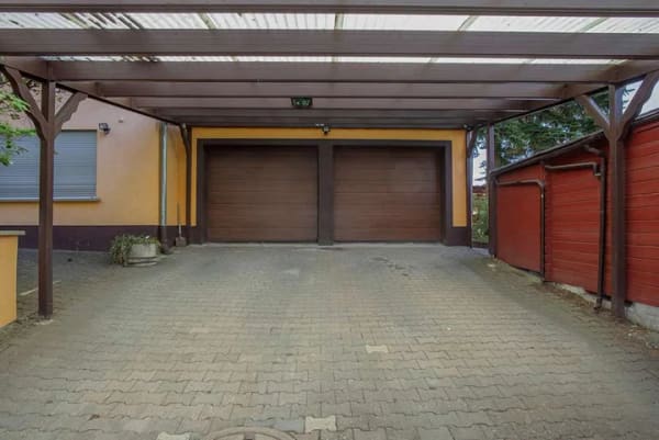 Immobilie in Grävenwiesbach - Großzügiges Familienhaus mit Wintergarten, Gartenpool und PV-Anlage in Grävenwiesbach - Bild 3