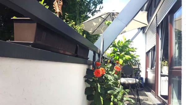 Immobilie in Notzingen - Stilvolle und renovierte Wohnung mit zwei Zimmern, Balkon und EBK  - Bild 2