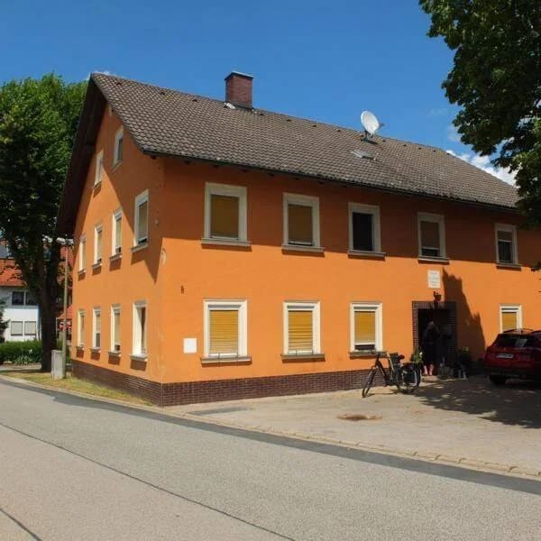 Immobilie in Greding - Wohn-/Bauern- u. ehem. Gasthaus (Hofstelle) Nähe Greding, Naturpark Altmühltal - Bild 0