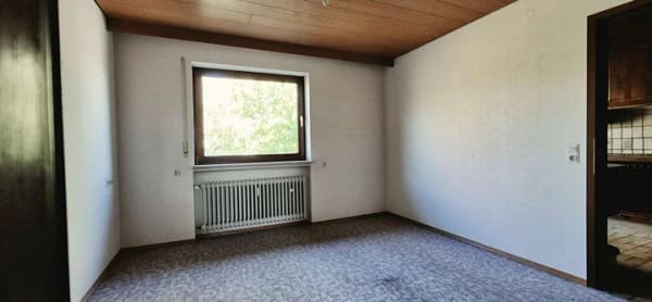 Immobilie in Schömberg - Wohnen mit Charakter: 5-Zimmer-Wohnung in Schömberg - Bild 2