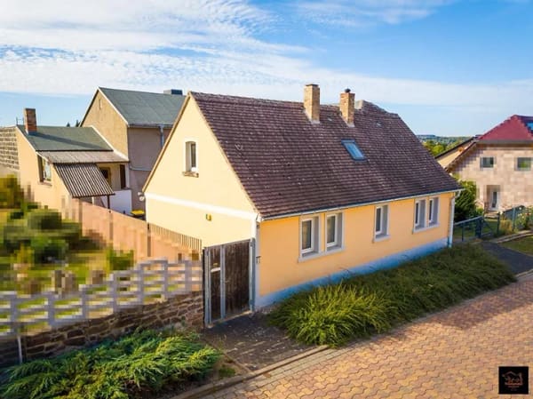 Immobilie in Lutherstadt Eisleben - Wohnhaus mit zusätzlichem Wohnbereich zu verkaufen - Bild 0