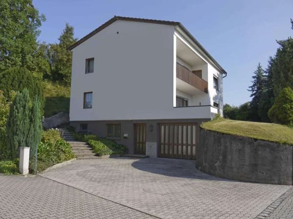 Immobilie in Schwindegg - Großzügiges Einfamilienhaus mit riesigem Garten - Bild 3