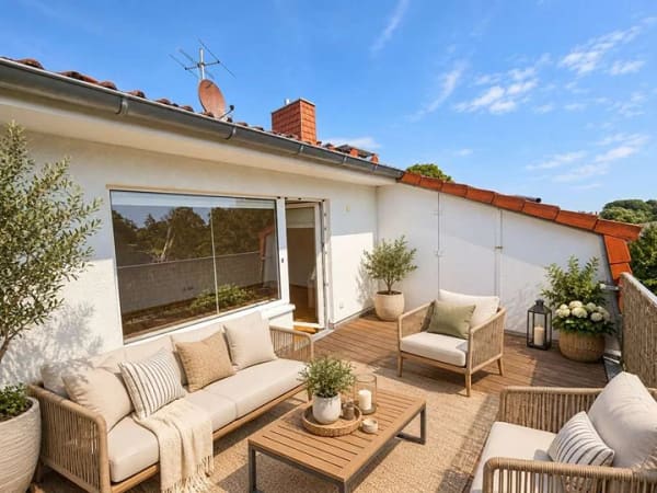 Immobilie in Dassow - Bezugsfreie 3-Zimmer-Maisonette mit großer Süd-Dachterrasse – Stellplatz inklusive - Bild 2