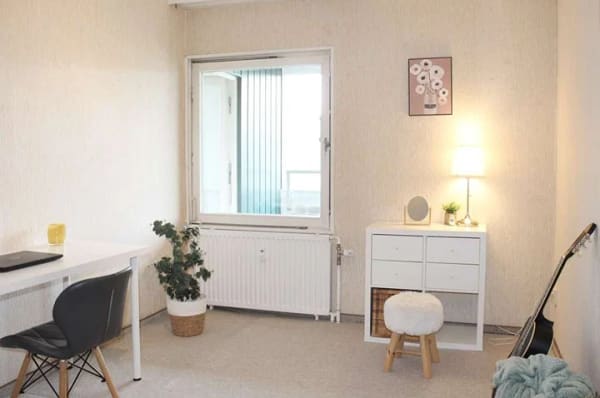 Immobilie in Hemsbach - Penthouse-Feeling: oberstes Geschoss mit Loggia und Weinbergblick in Hemsbach - Bild 3