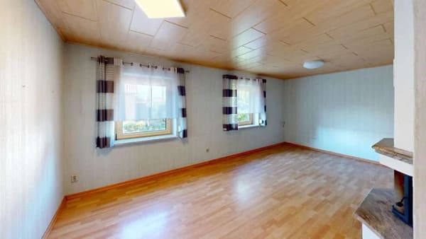 Immobilie in Sömmerda - Doppelhaushälfte mit zwei Wohnbereichen,  Sauna und Familiengarten - Bild 3