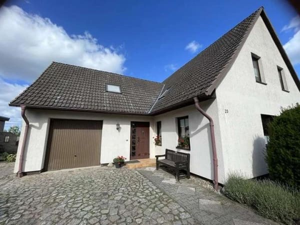 Immobilie in Bargischow - Einfamilienhaus mit Einliegerwohnung in Vorstadtlage im unteren Peenetal mitten in Vorpommern - Bild 0