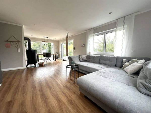 Immobilie in Pförring - Großzügiges und modernes Einfamilienhaus für die ganze Familie - Bild 1