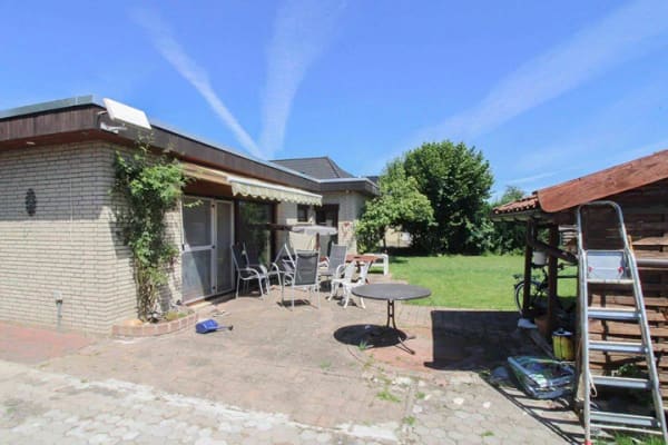Immobilie in Berne - Ein Zuhause für die ganze Familie - gemütlicher Bungalow mit schönem Garten und Garage - Bild 1