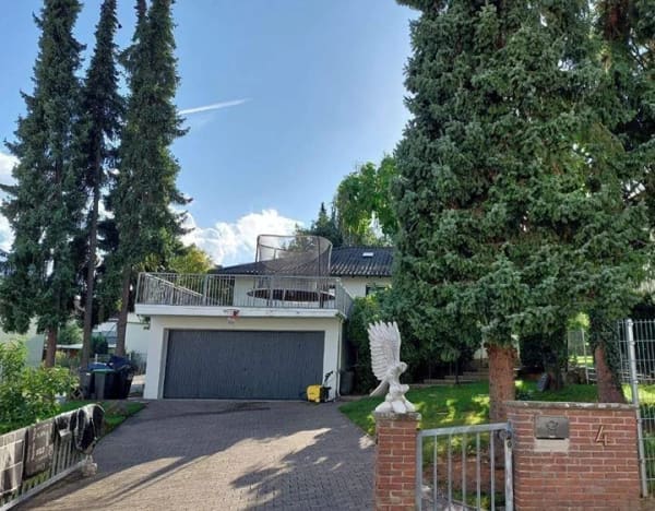 Immobilie in Freisen - +Freisen+ Freistehendes, großzügiges Komforthaus (1-2 FHS) mit großer  ELW, Wintergarten, Terrasse, Garten und Doppelgarage, in Freisen OT - Bild 0