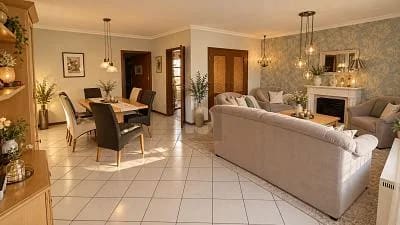 Immobilie in Malsfeld - GARTEN, TERRASSE, DOPPELGARAGE UND PV-ANLAGE - Bild 1