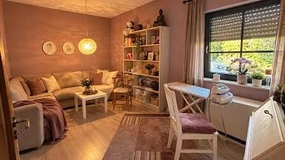 Immobilie in Malsfeld - GARTEN, TERRASSE, DOPPELGARAGE UND PV-ANLAGE - Bild 3