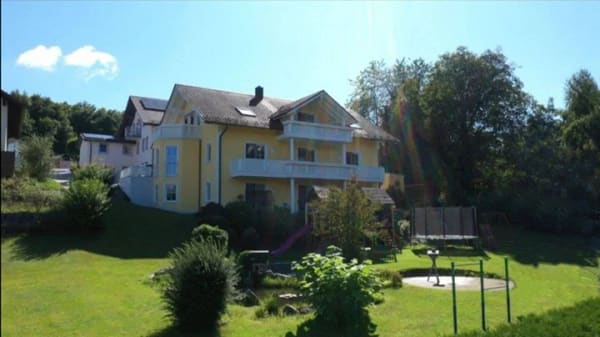 Immobilie in Fürstenstein - Exklusives 3-Familienhaus in idyllischer Lage von Fürstenstein - Bild 0