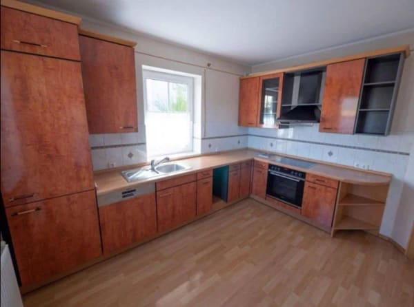 Immobilie in Fürstenstein - Exklusives 3-Familienhaus in idyllischer Lage von Fürstenstein - Bild 2