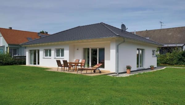 Immobilie in Neverin - Bauen ist wieder bezahlbar mit Bauzinsen ab 1 % und einer Heidenheim-Preisoffensive! Der Bungalow mit schönen Gestaltungselementen. - Bild 0