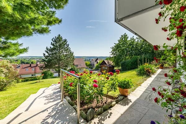 Immobilie in Feuchtwangen - Ein Haus mit Weite, Rückzug und Perspektive - Bild 4