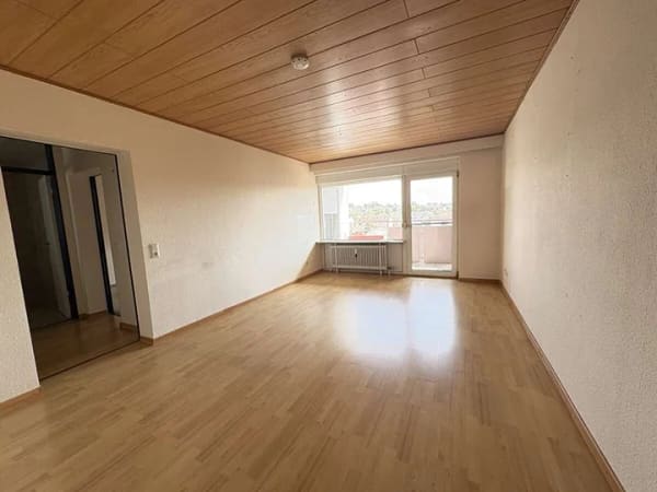 Immobilie in Bietigheim-Bissingen - 2-Zimmer-Wohnung mit Fernblick, zwei Balkonen und Stellplatz - Bild 1