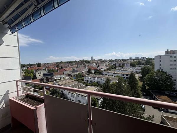 Immobilie in Bietigheim-Bissingen - 2-Zimmer-Wohnung mit Fernblick, zwei Balkonen und Stellplatz - Bild 2